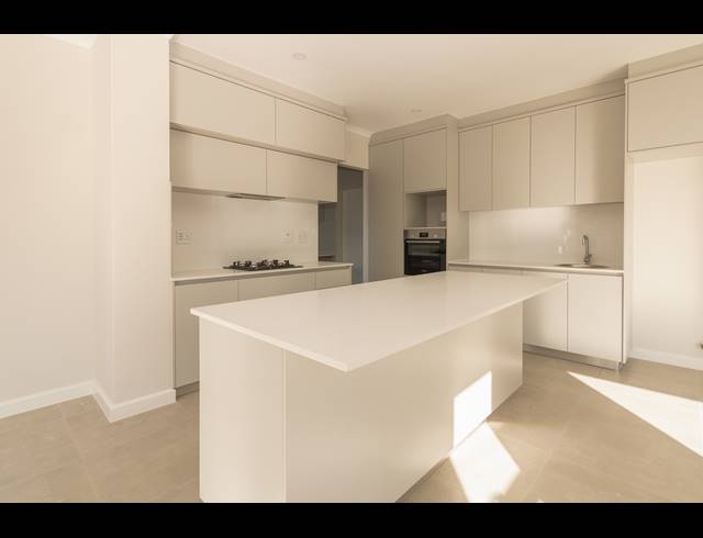 4 BEDROOM FREEHOLD FOR SALE IN PARKLANDS NORTH